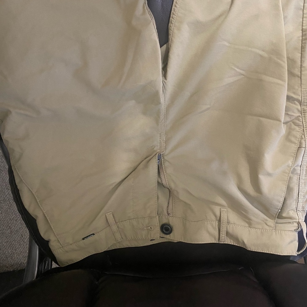 Hurley khaki shorts